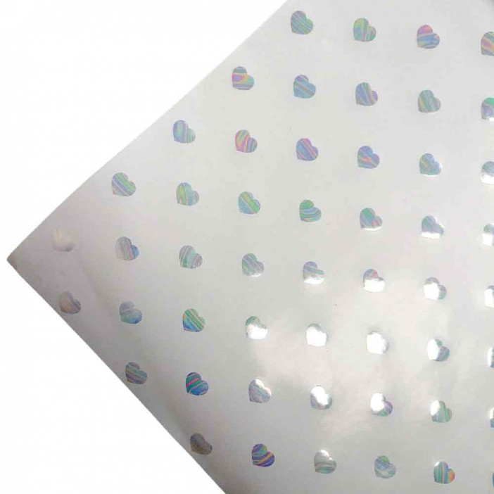 Бумага белая крафт в рулоне Голографические сердца размер 58см*10