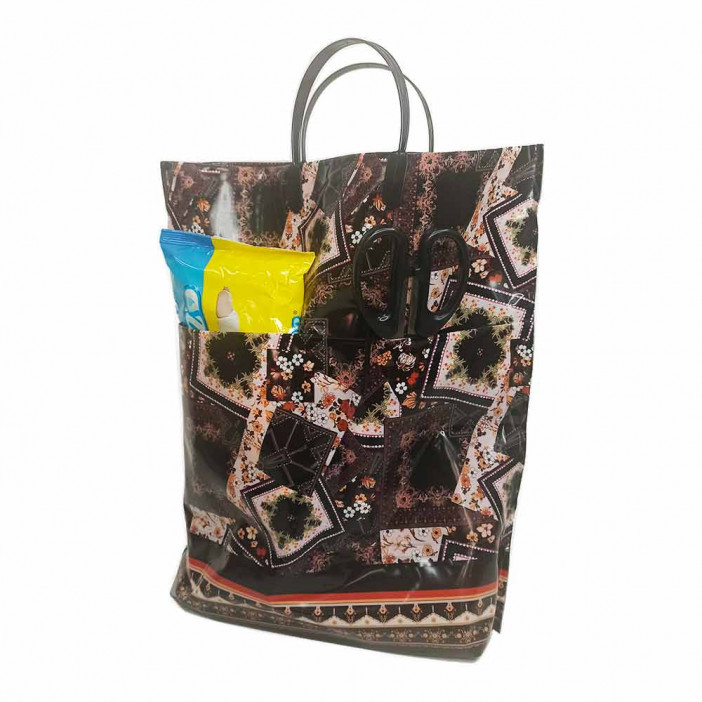 Сумка с пластмассовыми ручками многослойная с карманами Квадраты 37*37см