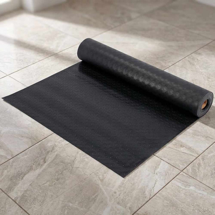 Коврик-дорожка против скольжения Пятачки 0,9*12м толщина 2,4мм черный