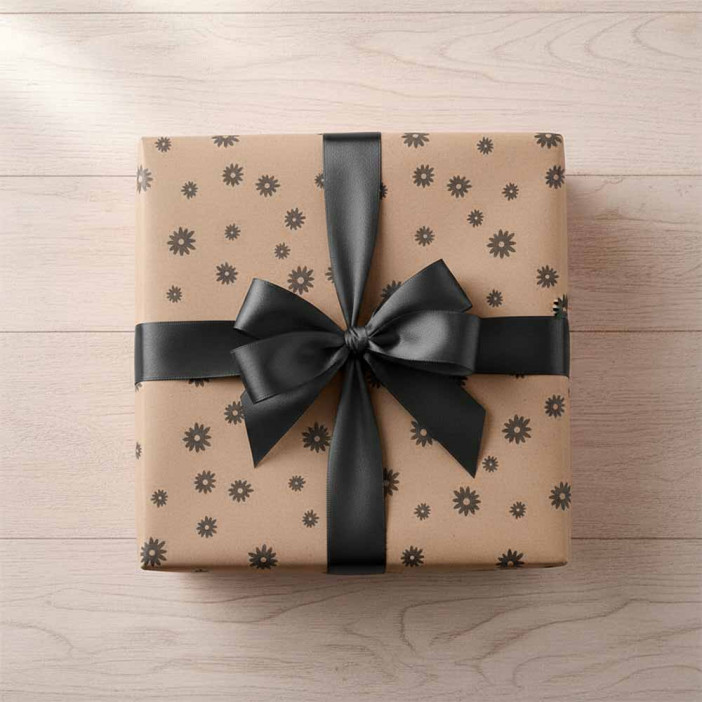 Бумага крафт в рулоне Маргаритки черные размер 70см*10м