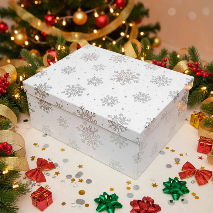 Коробка прямоугольная НГ Снежинка голография белая в 7-ми размерах