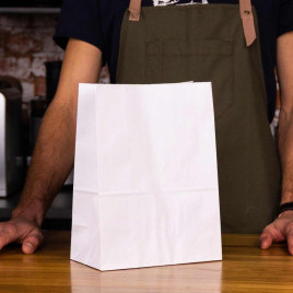 Пакет бумажный белый с прямоугольным дном 70г/м2 размер 29*22*12см уп 10шт