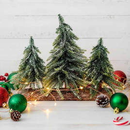 Елочки заледеневшие на пеньке Н-27см