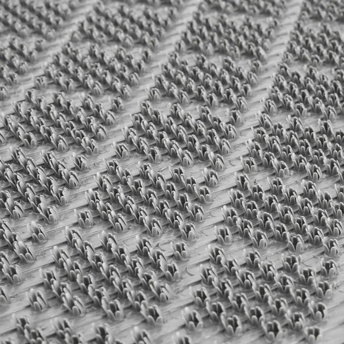 Дорожка щетина на ПВХ основе Ромб 0,9*15м серый металлик