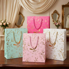 Пакет ЛЮКС Бабочки с золотым тиснением размер 18*23*10см