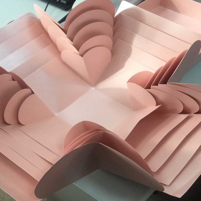 Коробка-трансформер квадратная Сюрприз для фото размер 18,5*18,5*18см