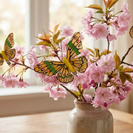 Бабочка на прищепке оранжевая размер 8см