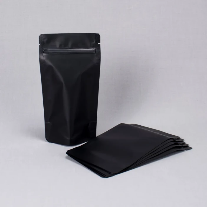 Дой-пак черный матовый металл внутри с замком zip-lock 105*195мм (35+35) уп 10шт