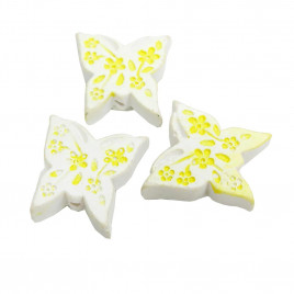 Декор Бабочка с орнаментом бело-желтая на липучке размер 2,2см