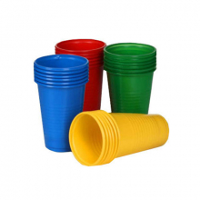 Одноразовые стаканы и чашки